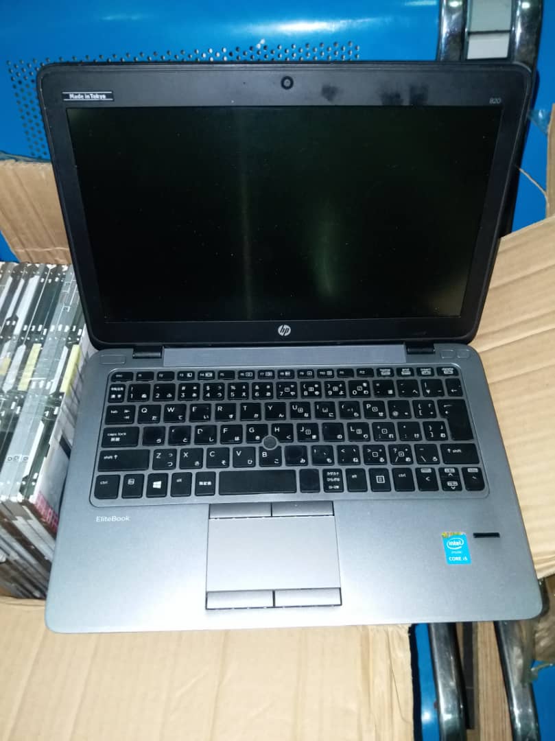 HP EliteBook 820 G1